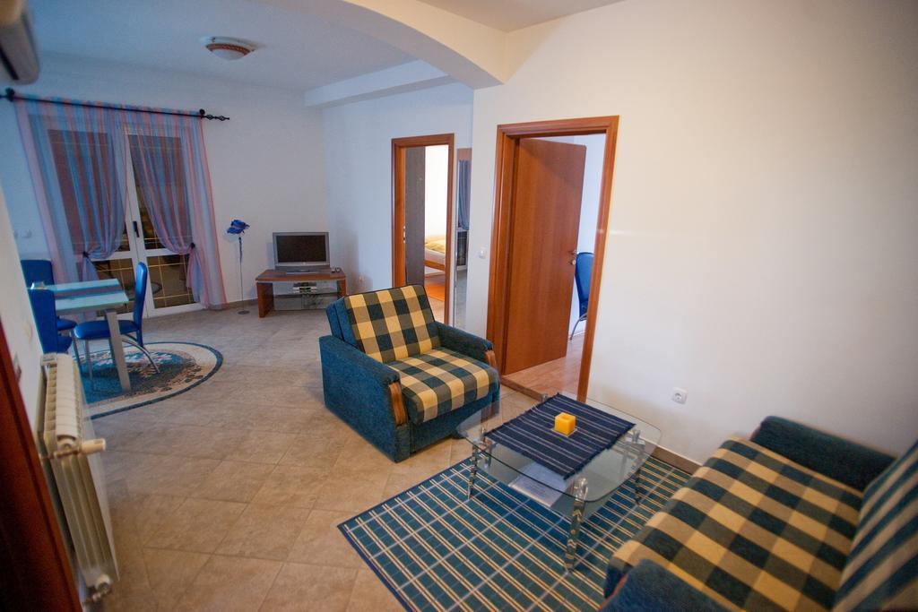 Apartments Marinic Primosten Room photo