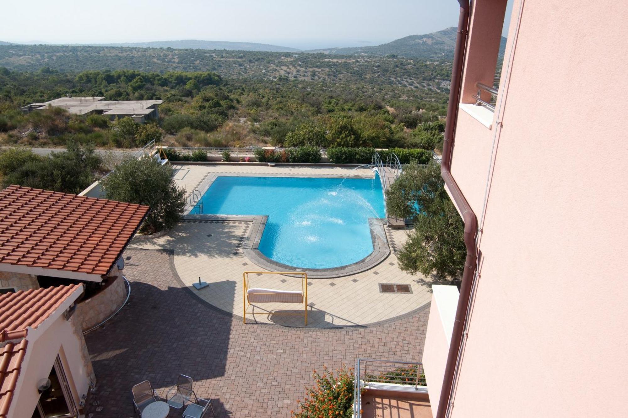 Apartments Marinic Primosten Exterior photo